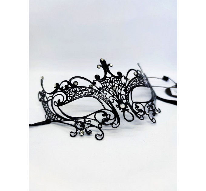 Маска на глаза Eye mask metal black