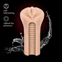 Мастурбатор с вибропулей M For Men Veronika реалистичный, 7.6 см х 16.5 см