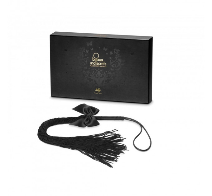 Плетка Bijoux Indiscrets - Lilly - Fringe whip украшена шнуром и бантиком