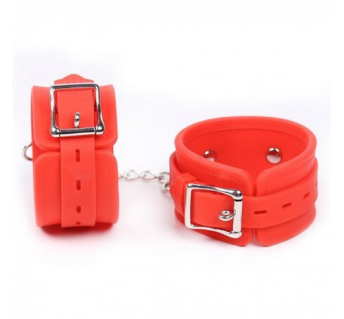 Силиконовые манжеты DS Fetish Silicone hand cuff red