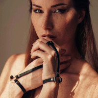 Браслети на зап'ястя та палець MAZE Bijoux Indiscrets чорні, OS