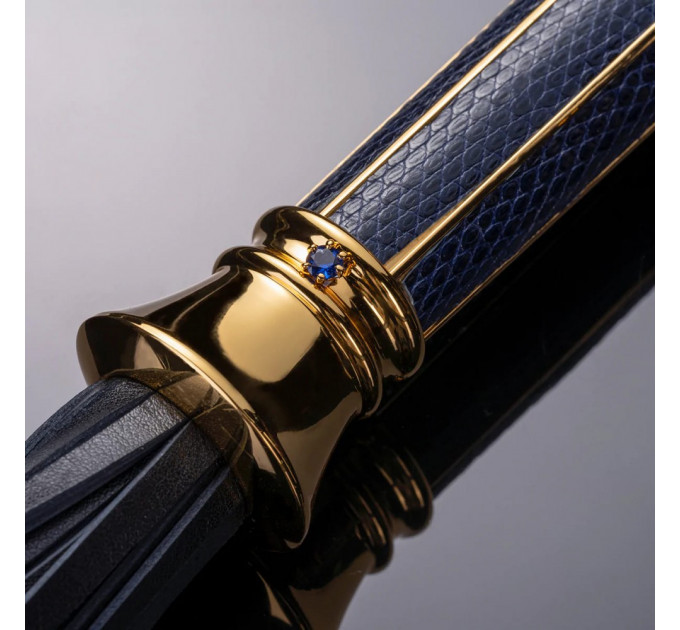 Флоггер из итальянской кожи UPKO Black Label Collection, ручная работа