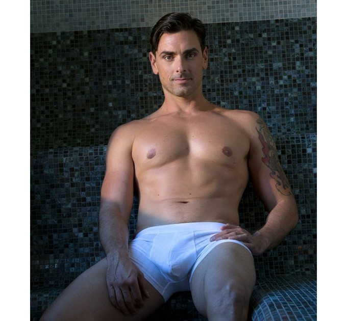 Фаллоимитатор с мошонкой реалистичный Fleshjack Guys-Ryan Driller Dildo, бежевый