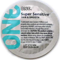 Набір ультратонких презервативів One Super Sensitive із дизайном у вигляді пера (ціна за 5 шт.)