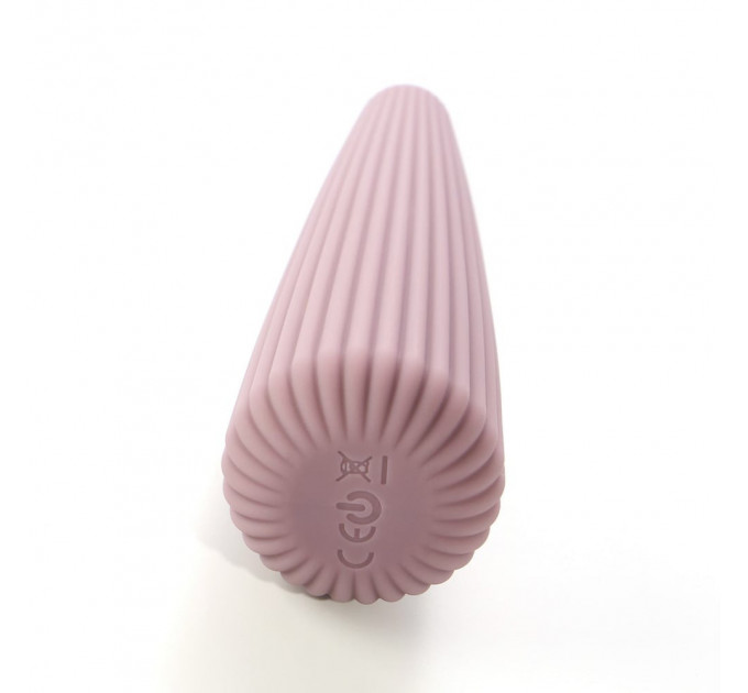 Вибратор для клитора в форме конуса с рельефом Sweet Em Velvet Lure, фиолетовый