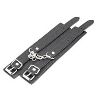 Наручники из экокожи DS Fetish Wrist Restraints черные с серебристой фурнитурой