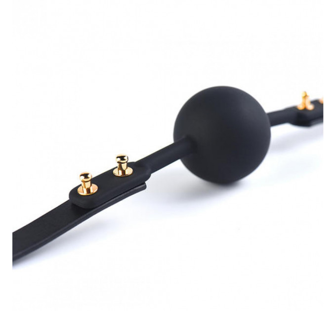 Кляп с шариком силиконовый Solid Medium Ball Gag UPKO