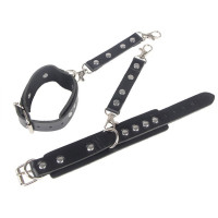 Гартери з наручниками Star Night Sexy Bondage з екошкіри, чорні, One Size