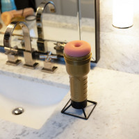 Подставка для просушивания мастурбатора Fleshlight Drying Rack - Screw Dry, черный