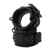 Наручники Chisa Fierce Euphoria Deluxe, черные