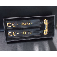 Наручники з написом BABY DOLL від UPKO з італійської шкіри, чорні із золотою фурнітурою
