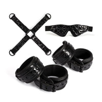 Наручники NS Novelties Wrist Cuffs, чорний