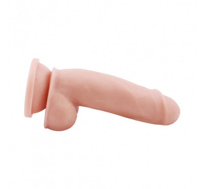Фаллоимитатор на присоске Chisa T-skin ReaL Lecher Flesh с хребтом