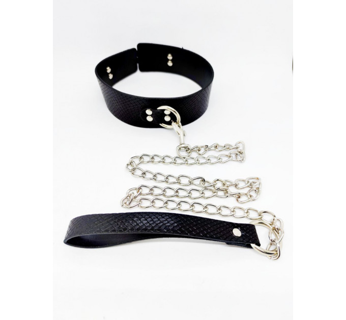 Ошейник с поводком DS Fetish snake skin под кожу змеи черный