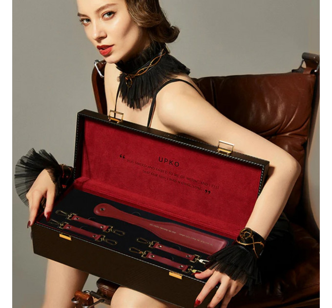 Набор BDSM Чемодан Желаний кожанный красный Kinky Tools Set UPKO