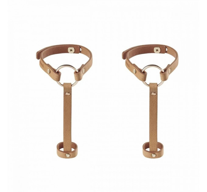 Пара браслетов на запястье и палец Bijoux Indiscrets MAZE Hand Bracelet Harness Brown, экокожа
