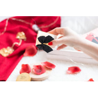 Свічка для масажу та поцілунків Bijoux Indiscrets, с солоною карамеллю