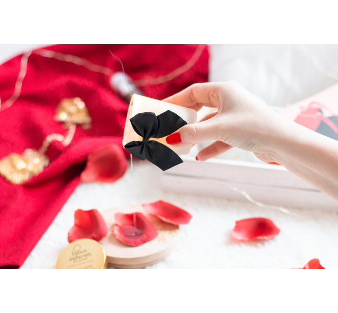 Свеча для массажа и поцелуев Bijoux Indiscrets, с соленой карамелью
