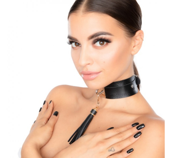 Нашийник широкий з підвіскою-пензликом Kinky Diva Collar Me!, чорно-золотистий